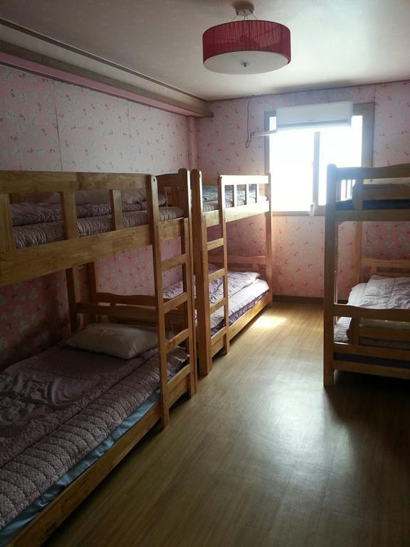Gyeongju Friend Guesthouse Экстерьер фото